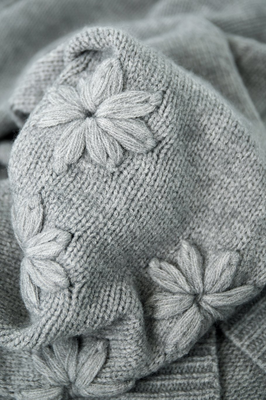 Bellissimo maglione dal tocco floreale - grigio Immagine8